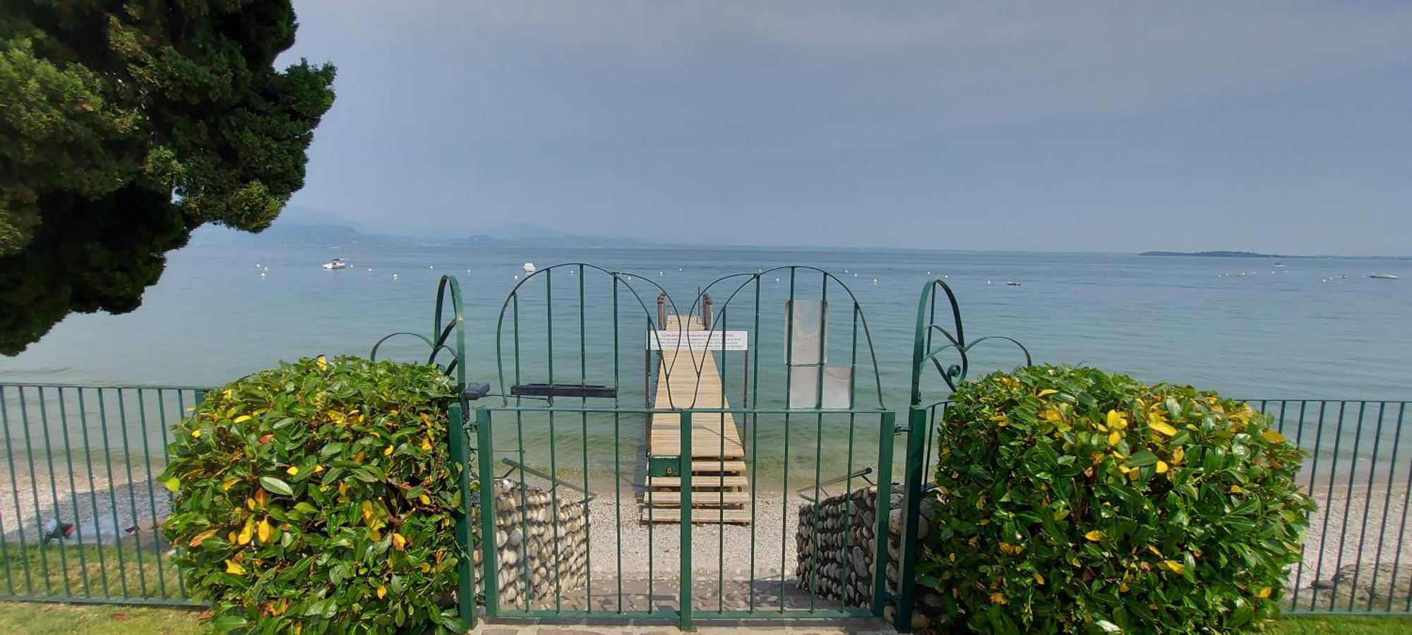 Hotel Florence Manerba del Garda Szoba fotó