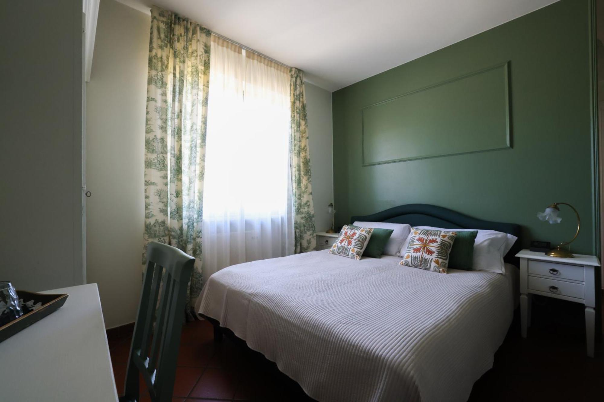 Hotel Florence Manerba del Garda Kültér fotó